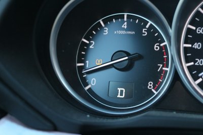 Steeds meer autobezitters vragen AI of dat lampje ernstig is